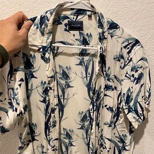 7 Diamonds short sleeve button up